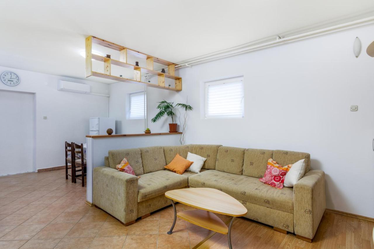 Apartment Buzet 17562A Eksteriør bilde