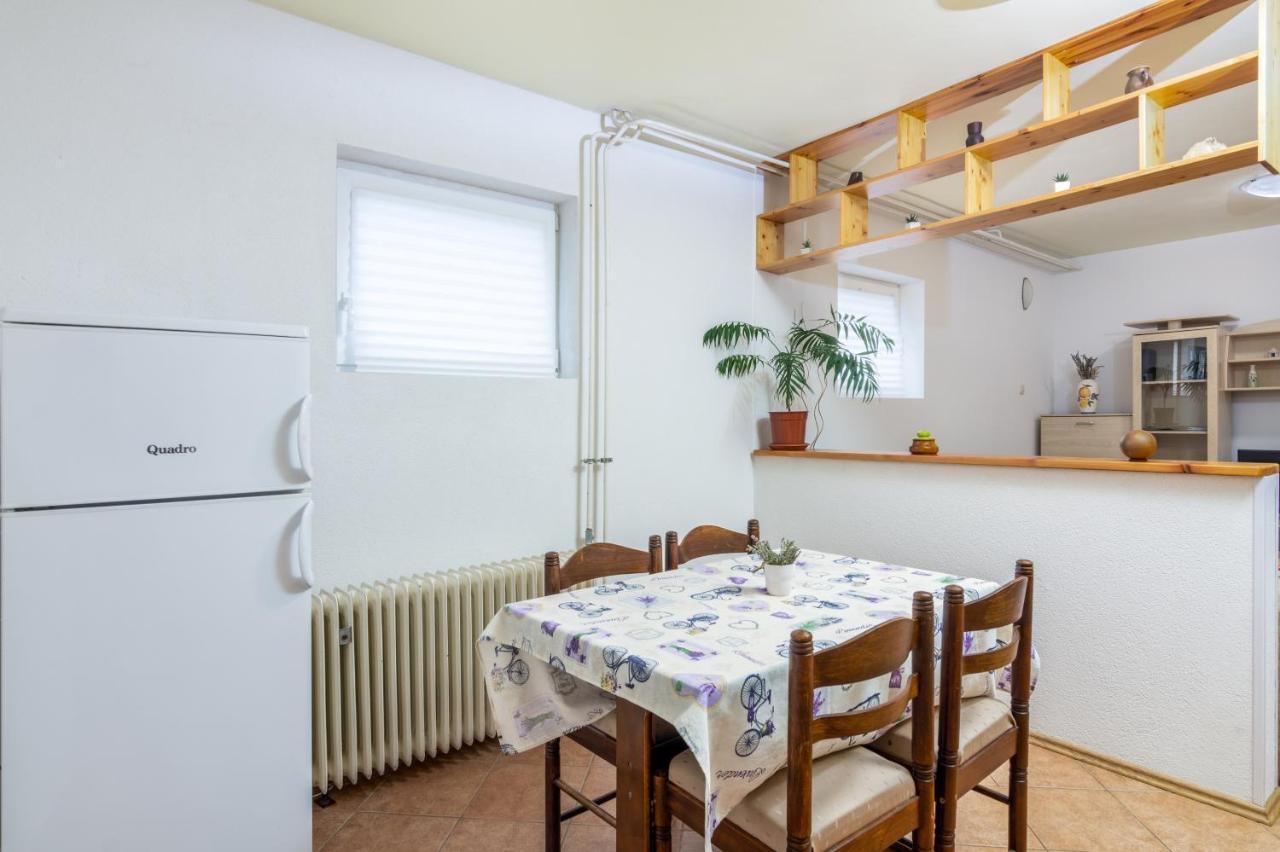 Apartment Buzet 17562A Eksteriør bilde