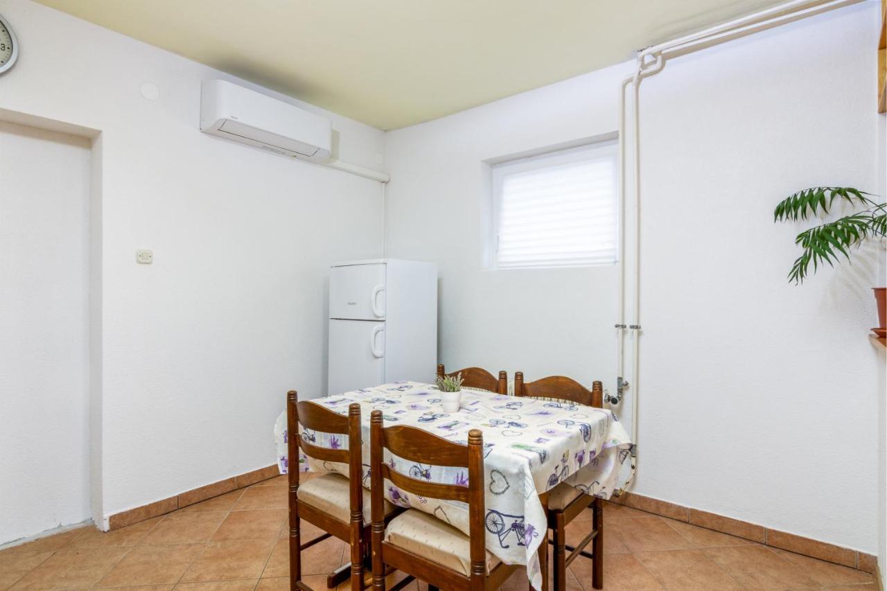 Apartment Buzet 17562A Eksteriør bilde